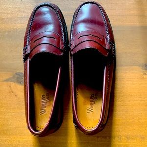 Bass Weejuns Penny Loafers Excellent used condition Rich brown cognac in color